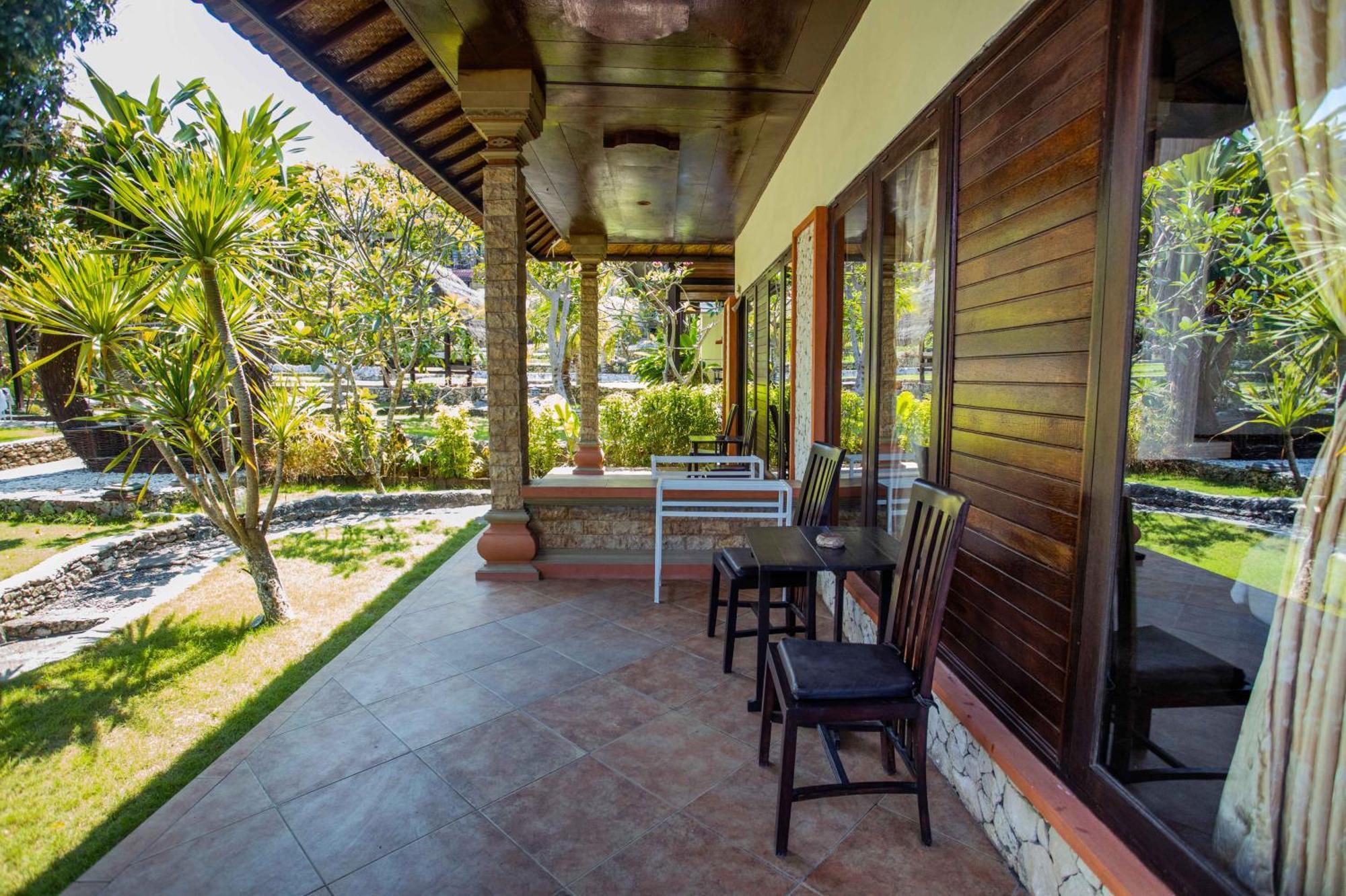 The Tanis Resort